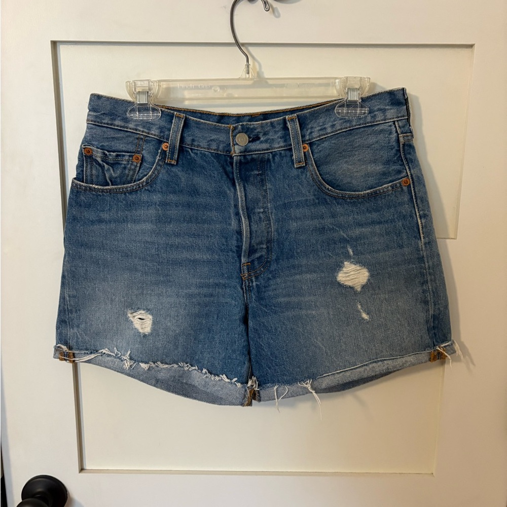 Levi's Women's 501 High Rise Medium Wash Distressed Size 28 Button Fly Shorts